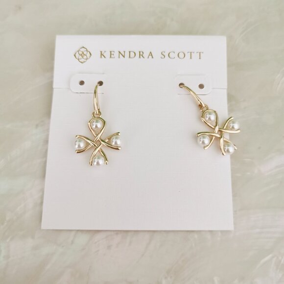 Kendra Scott • Everleigh Gold Pearl Drop Earrings - Picture 1 of 4